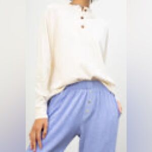 Donni Henley size Large